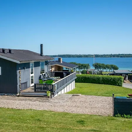 Jenvold - 300m To The Fjord By Interhome Feriehus